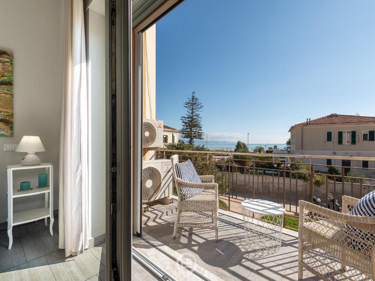 Poetto Sea Breeze - Blue Διαμέρισμα Κάλιαρι Εξωτερικό φωτογραφία